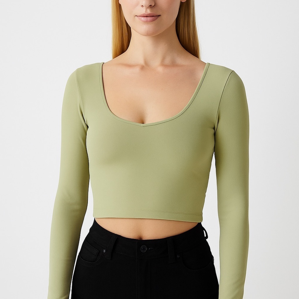 Aéropostale Women’s Olive Green Long Sleeve Scoop Neck Crop Top Size S - Picture 1 of 5
